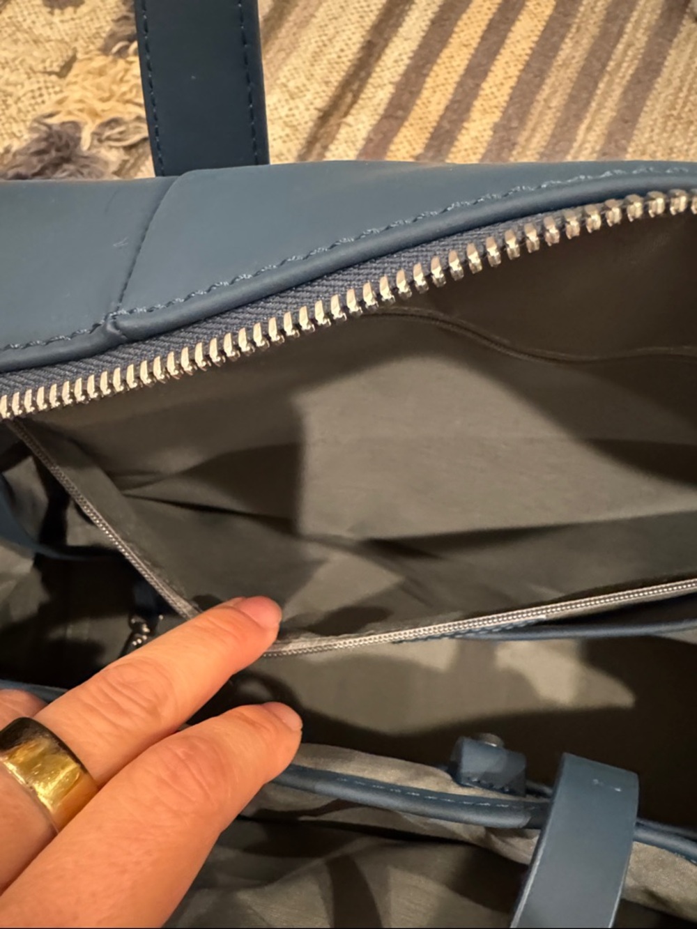 AWAY Everywhere Tote Bag/Carry-on Bag (The Original Bag) - Picture 8 of 9